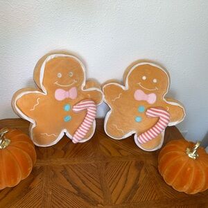 Gingerbread pillows
